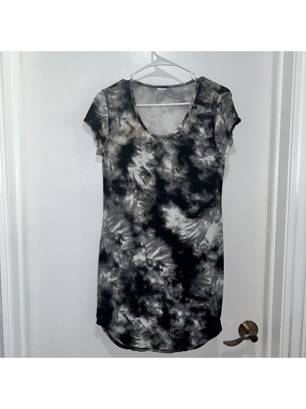 Ladies No Boundaries tie dyed fitted mini dress Size M (7-9)